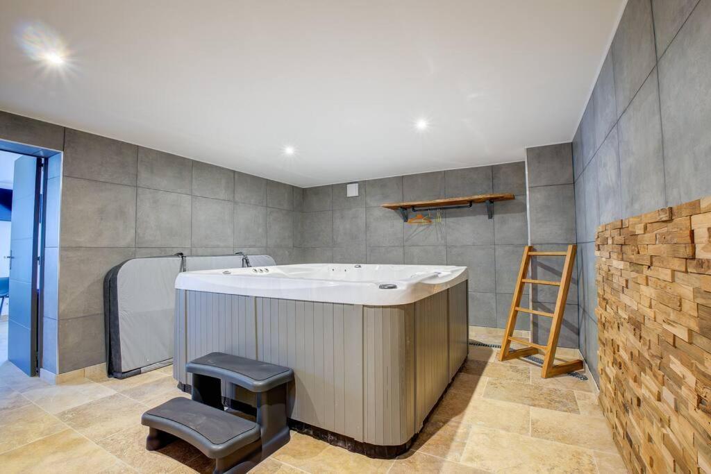 Combe Jolie Clim, Piscine & Jacuzzi Villa Saint-Vincent-de-Cosse Exterior photo